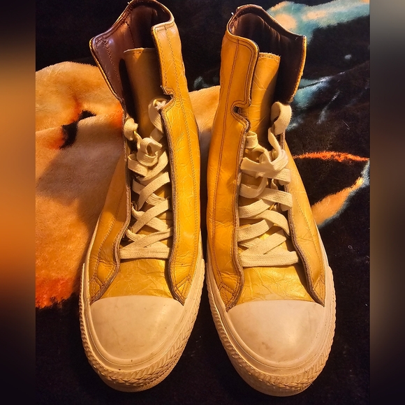 CHUCK TAYLOR ALL STAR ALPHA HI CASUAL SNEAKER/Aged Gold colored Mens Size 10.5 - Picture 3 of 7
